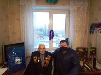 Вячеслав Тарасов поздравил ветеранов Великой Отечественной войны с наступающим Новым годом